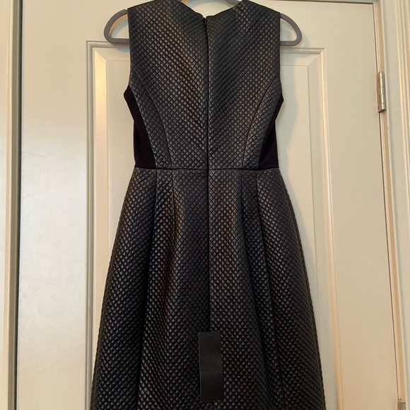 Funky textured faux leather black dress by BCBG - Picture 4 of 4